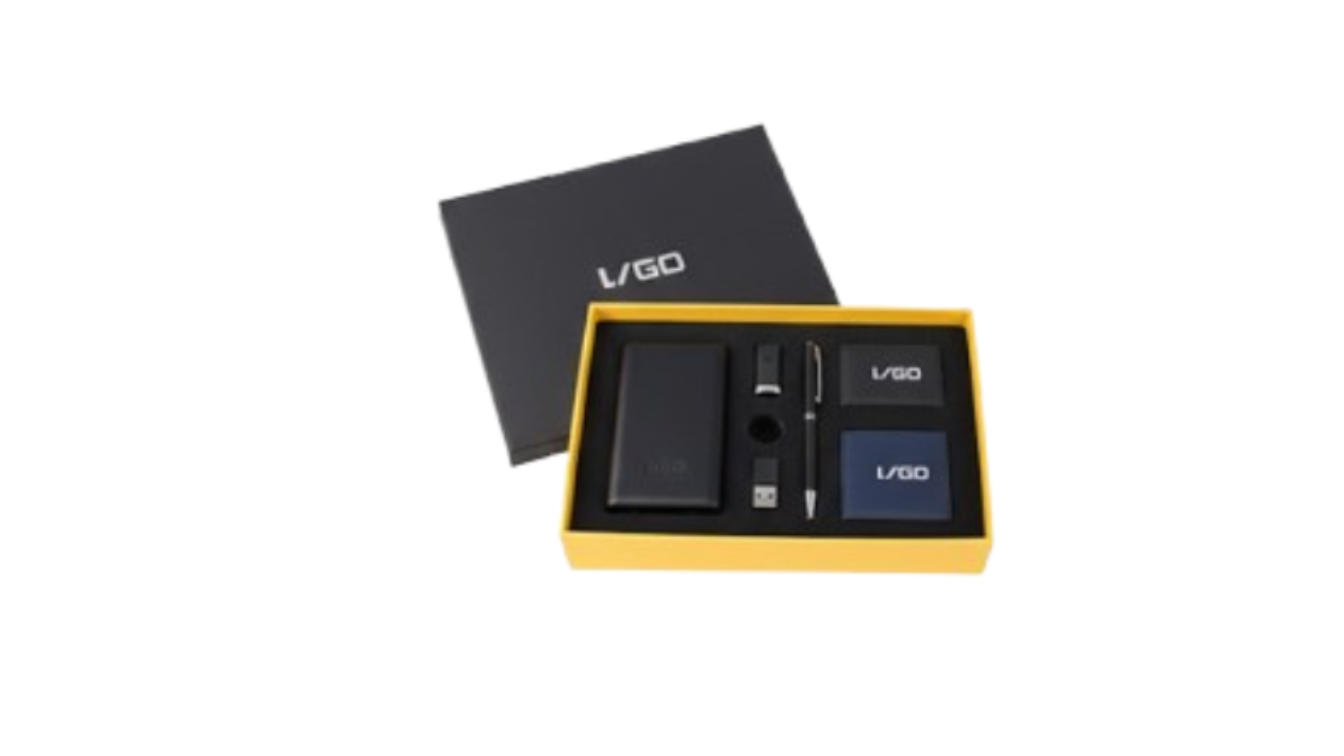 branded 4 in 1 executive gift set (tech bundle)